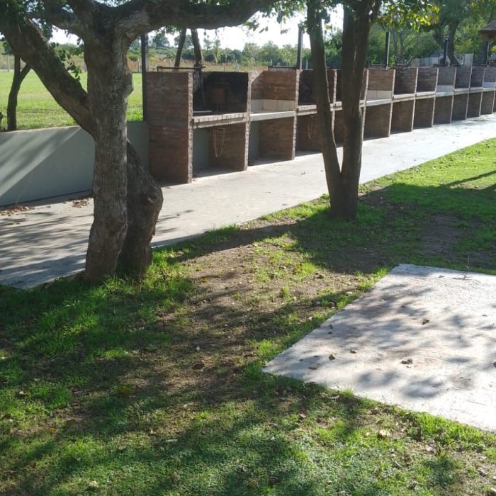 a4351909-e2dc-4c51-9ef4-c6b2bcf4506c